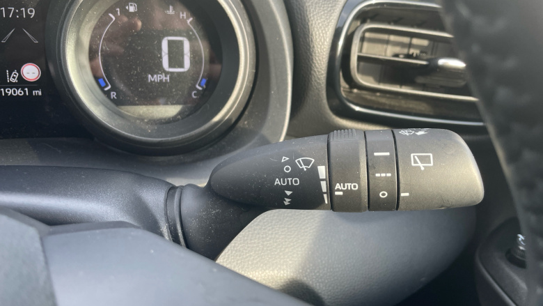 Toyota Yaris Cross 1.5 Hybrid Icon 5dr CVT Hybrid Estate